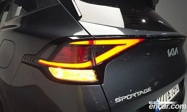 Kia Sportage 2022 1.6 автомат (гидро), миниатюра 8