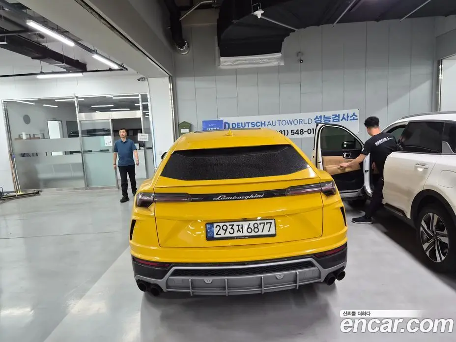 Lamborghini Urus 2021 4.0 автомат (гидро), фото 2 Lamborghini Urus 2021 4.0 автомат (гидро), фото 2