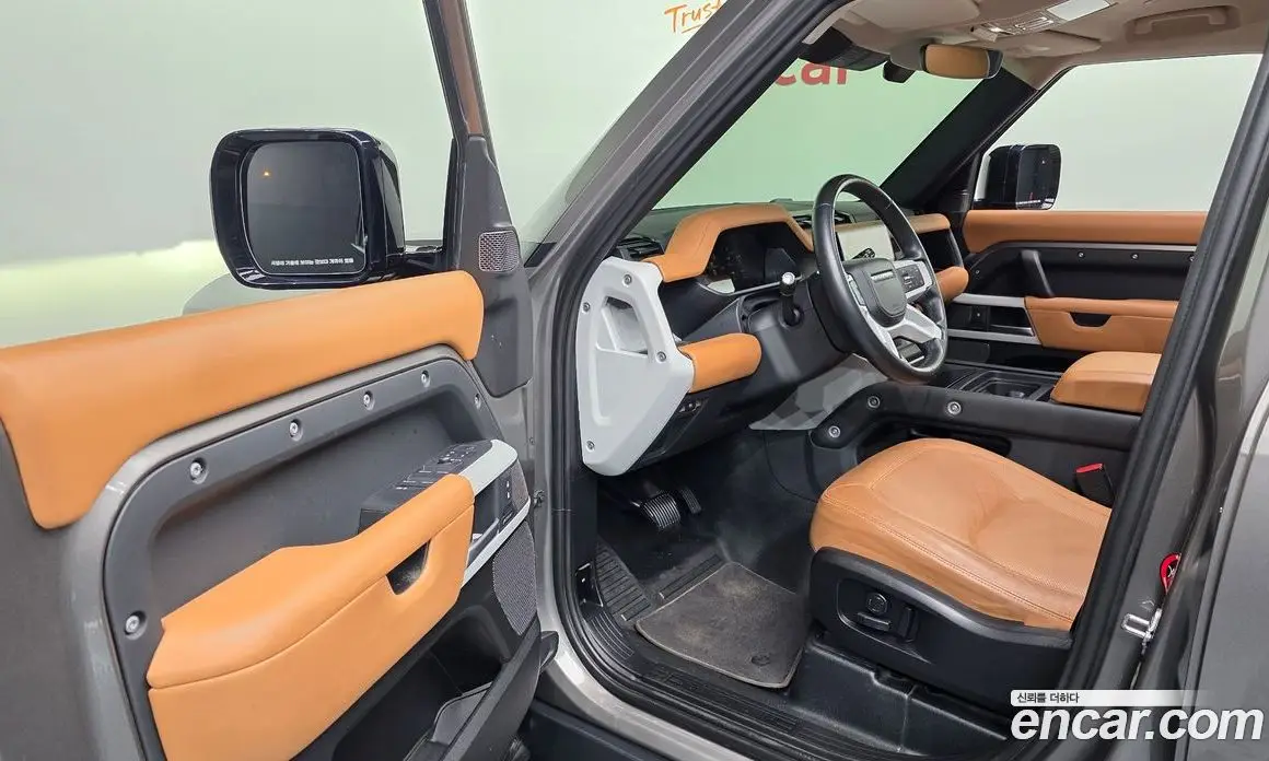 Land Rover Defender 2022 3.0 автомат (гидро), фото 13