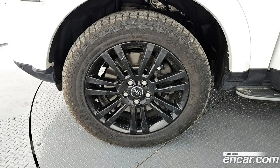 Land Rover Discovery 2015 3.0 автомат (гидро), фото 5