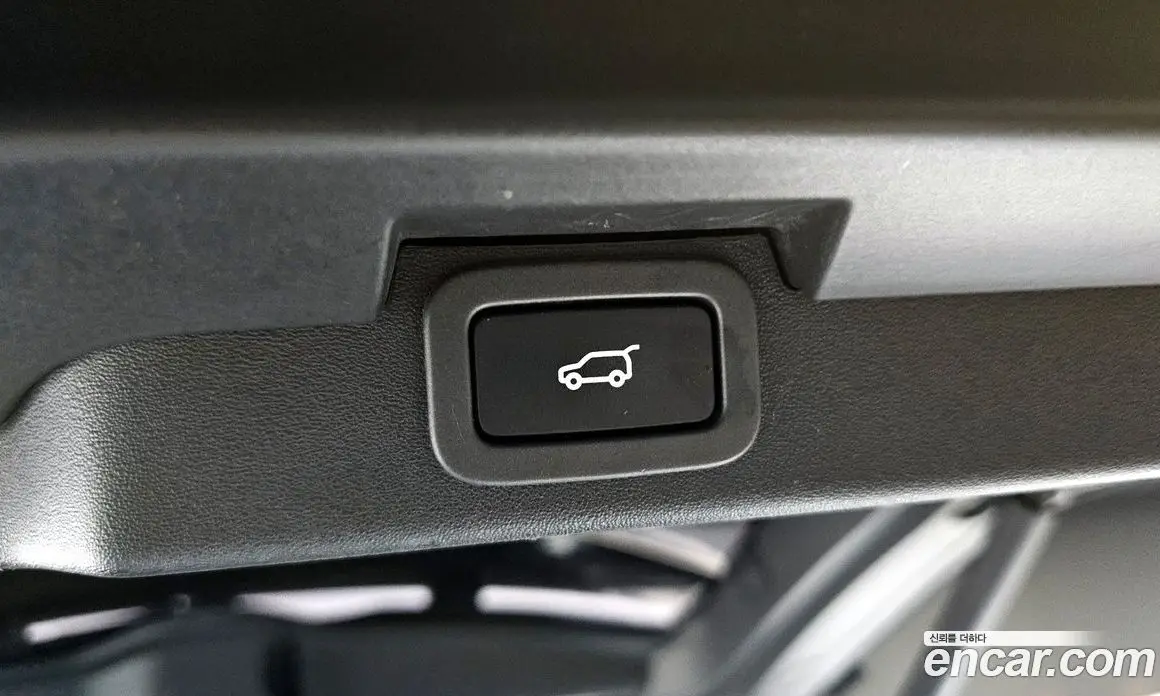 Land Rover Discovery 2018 2.0 автомат (гидро), фото 16
