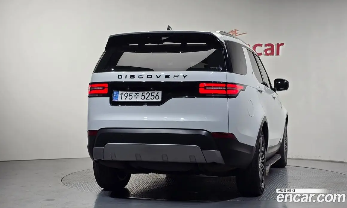 Land Rover Discovery 2018 3.0 автомат (гидро), фото 4