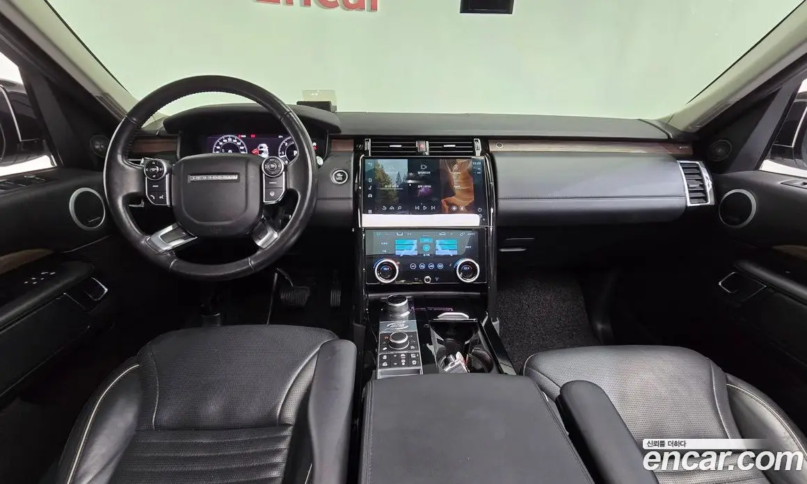 Land Rover Discovery 2018 3.0 автомат (гидро), фото 7