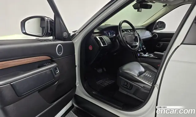 Land Rover Discovery 2018 3.0 автомат (гидро), миниатюра 10
