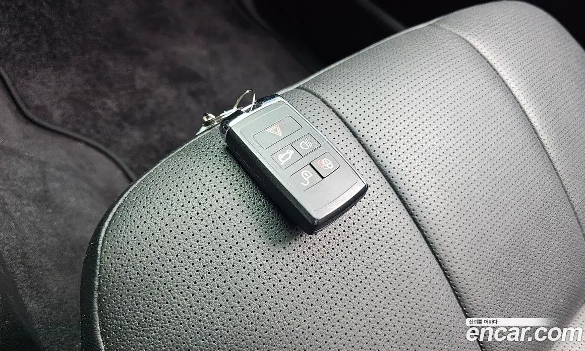 Land Rover Discovery 2019 3.0 автомат (гидро), фото 24