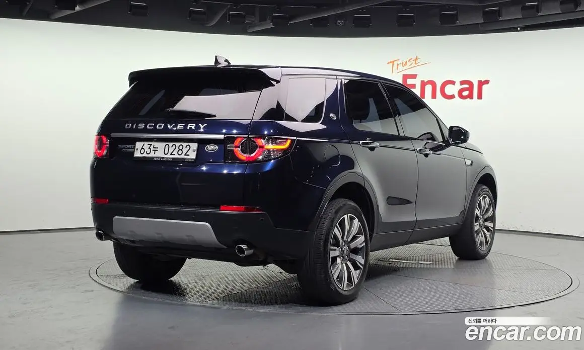 Land Rover Discovery Sport 2016 2.0 автомат (гидро), фото 2