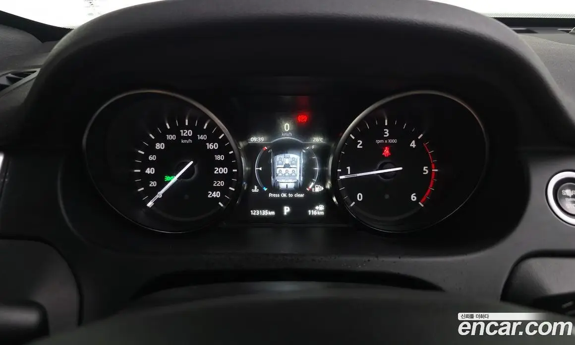 Land Rover Discovery Sport 2016 2.0 автомат (гидро), фото 8