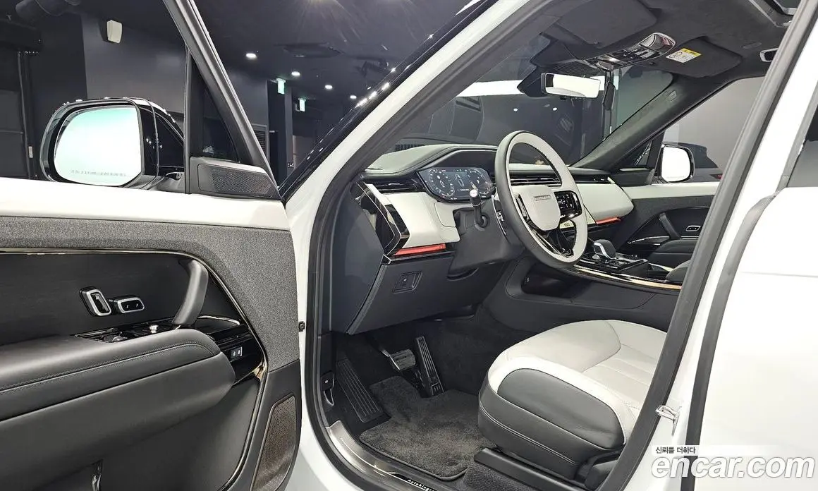 Land Rover Range Rover Sport 2025 3.0 автомат (гидро), фото 13