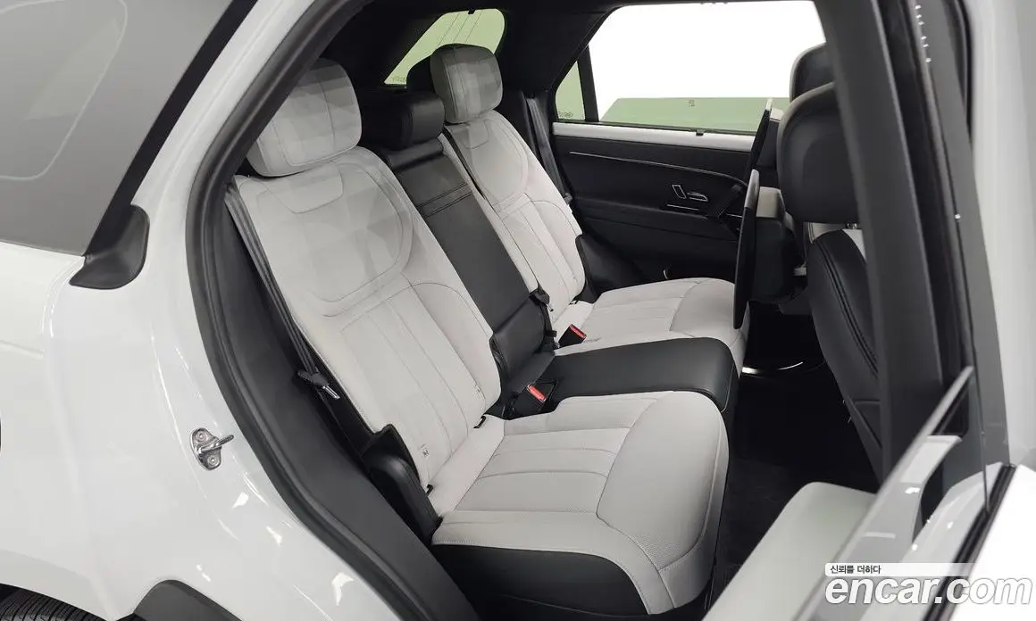 Land Rover Range Rover Sport 2025 3.0 автомат (гидро), фото 17
