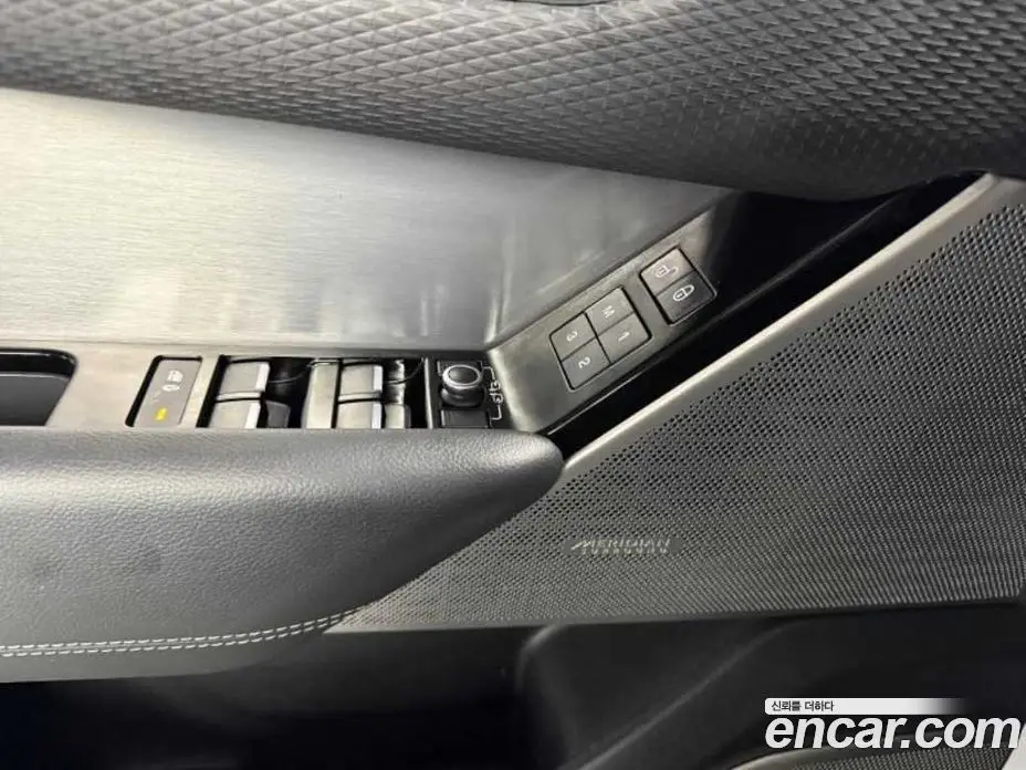 Land Rover Range Rover Velar 2017 2.0 автомат (гидро), фото 16
