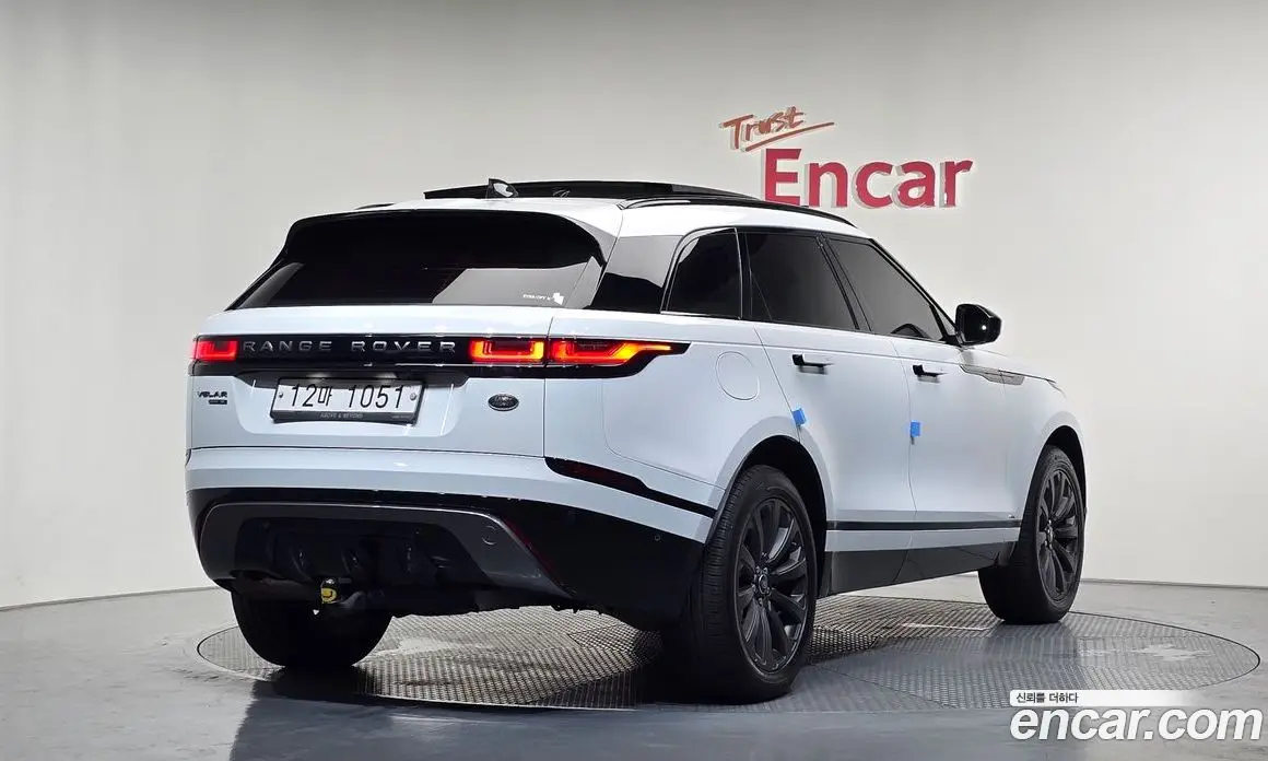 Land Rover Range Rover Velar 2019 2.0 автомат (гидро), фото 2