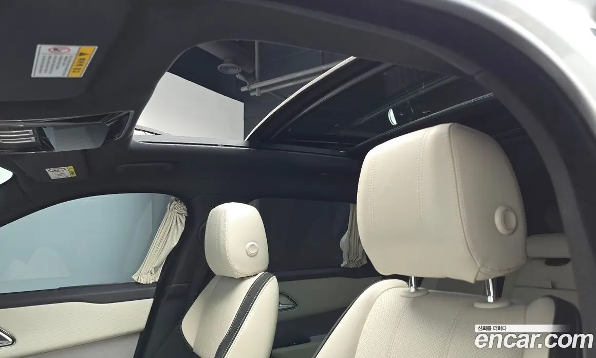 Land Rover Range Rover Velar 2019 2.0 автомат (гидро), фото 22