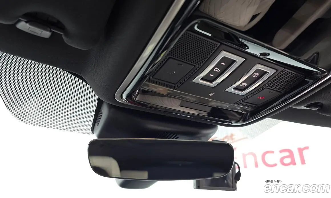 Land Rover Range Rover Velar 2019 2.0 автомат (гидро), фото 25