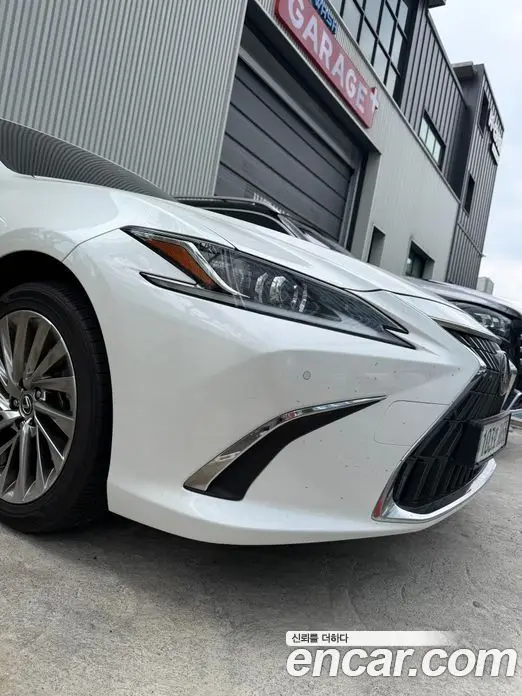 Lexus ES 2023 2.5 автомат (гидро), миниатюра 2 Lexus ES 2023 2.5 автомат (гидро), миниатюра 2