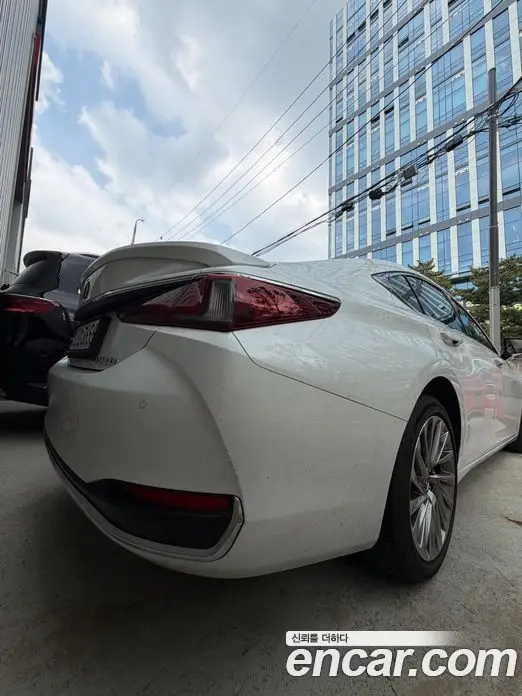 Lexus ES 2023 2.5 автомат (гидро), миниатюра 7 Lexus ES 2023 2.5 автомат (гидро), миниатюра 7