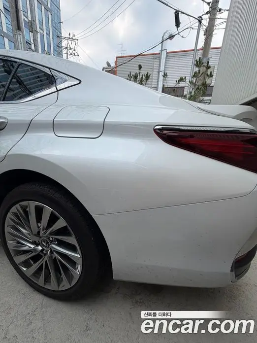 Lexus ES 2023 2.5 автомат (гидро), фото 10 Lexus ES 2023 2.5 автомат (гидро), фото 10