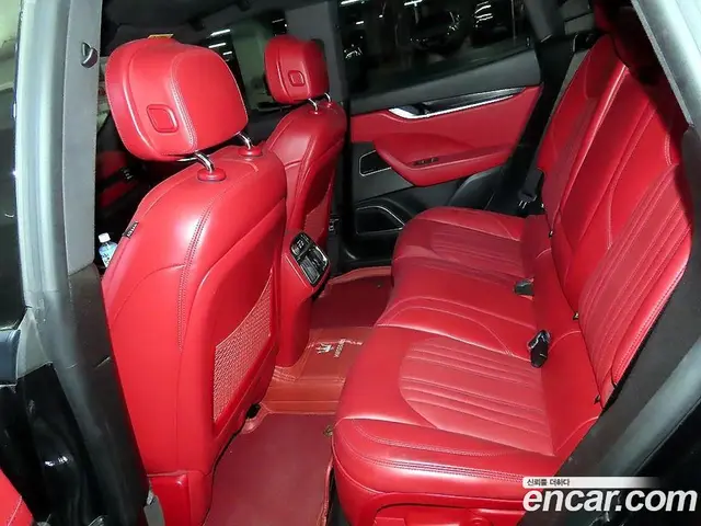 Maserati Levante 2018 3.0 автомат (гидро), миниатюра 7
