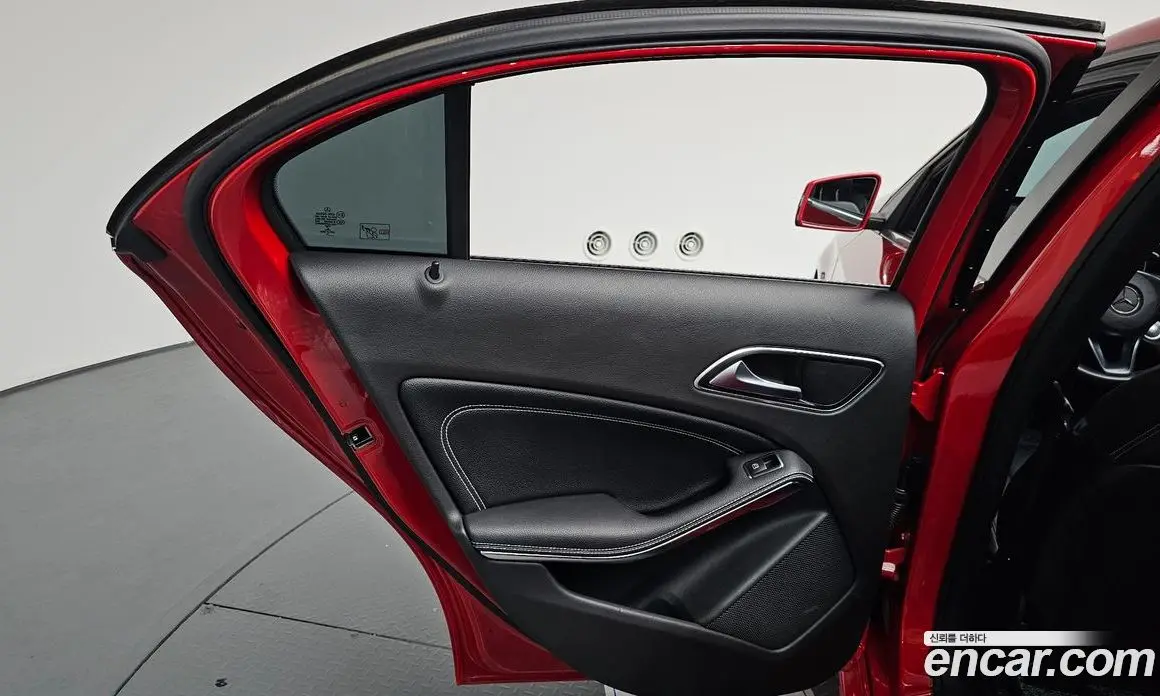 Mercedes-Benz A-Class 2017 1.6 гидро, фото 14 Mercedes-Benz A-Class 2017 1.6 гидро, фото 14