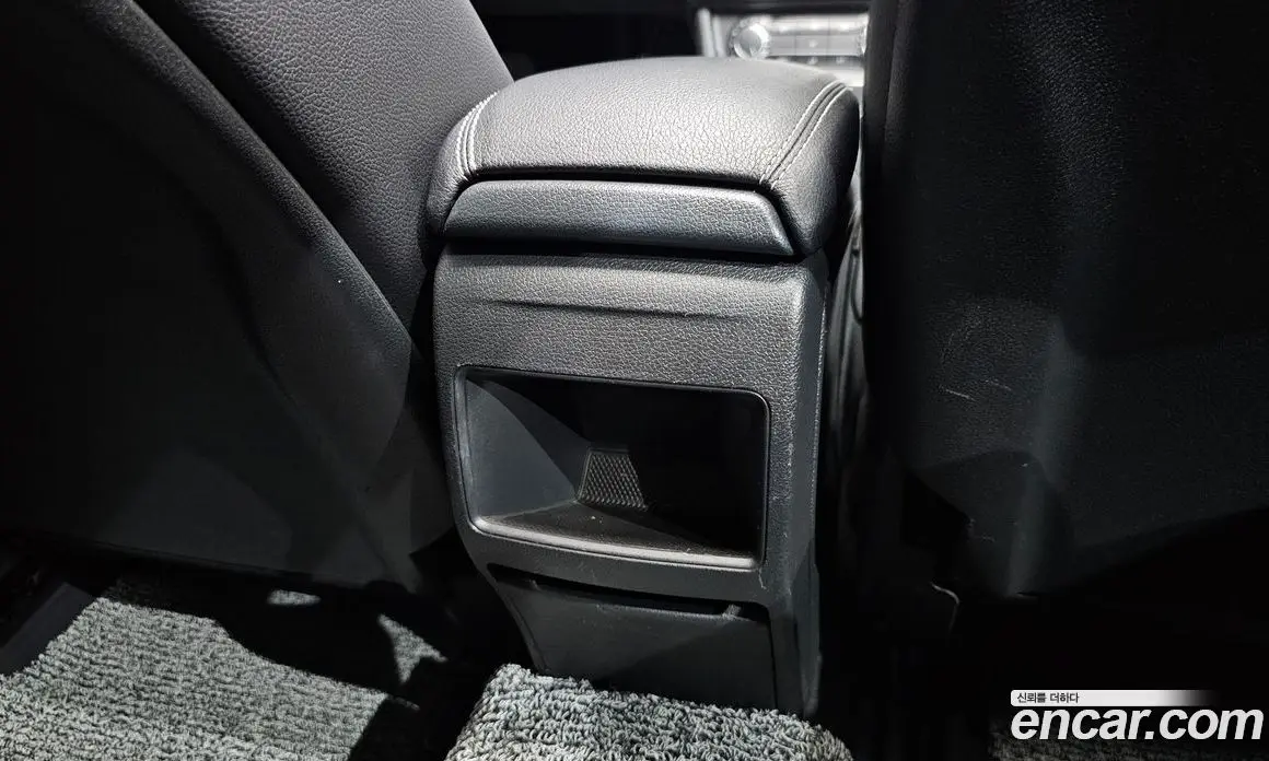 Mercedes-Benz A-Class 2017 1.6 гидро, фото 29 Mercedes-Benz A-Class 2017 1.6 гидро, фото 29