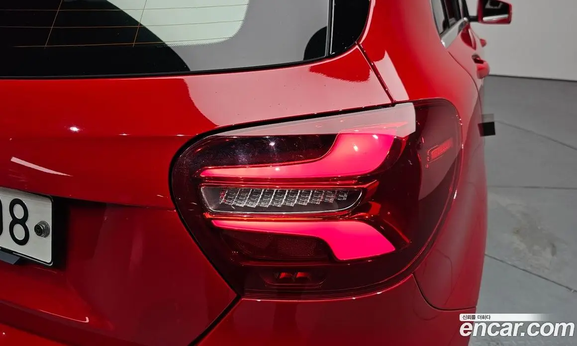 Mercedes-Benz A-Class 2017 1.6 гидро, фото 8 Mercedes-Benz A-Class 2017 1.6 гидро, фото 8