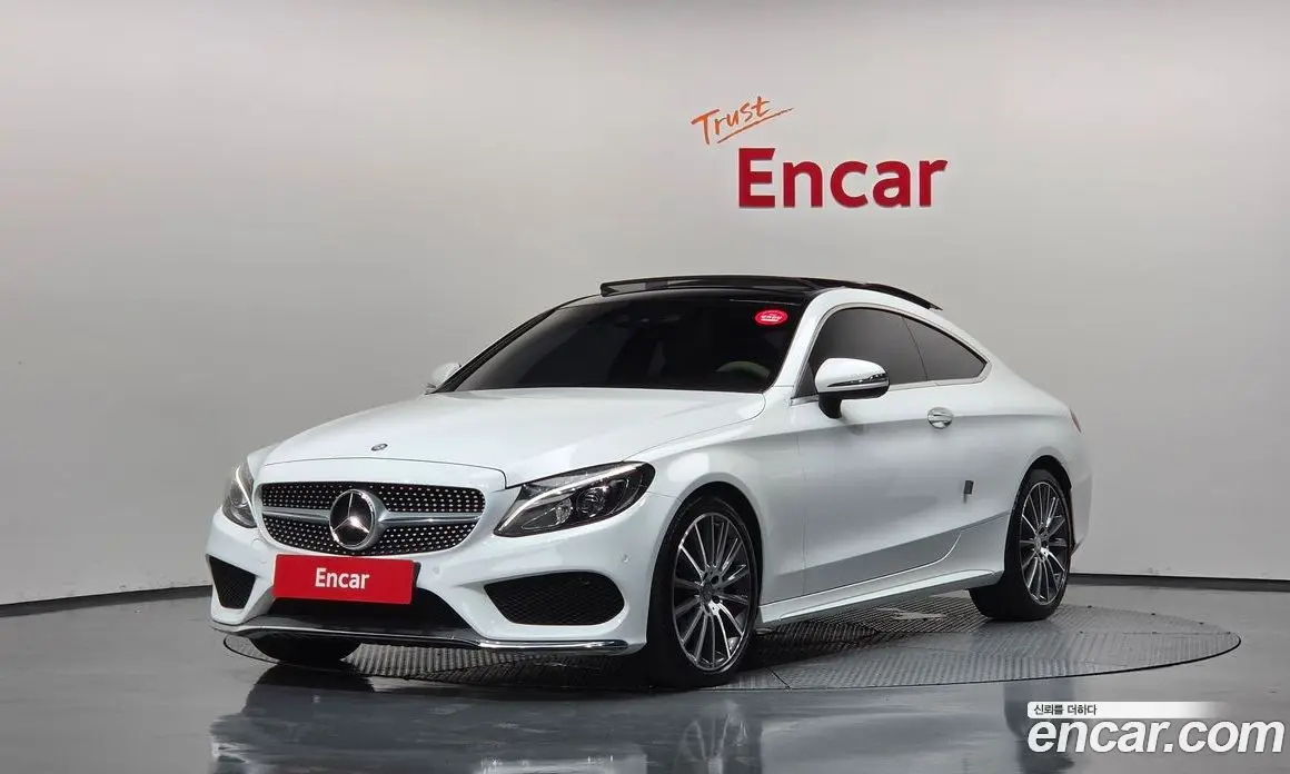 Mercedes-Benz C-Class 2016 2.0 гидро, фото 1 Mercedes-Benz C-Class 2016 2.0 гидро, фото 1