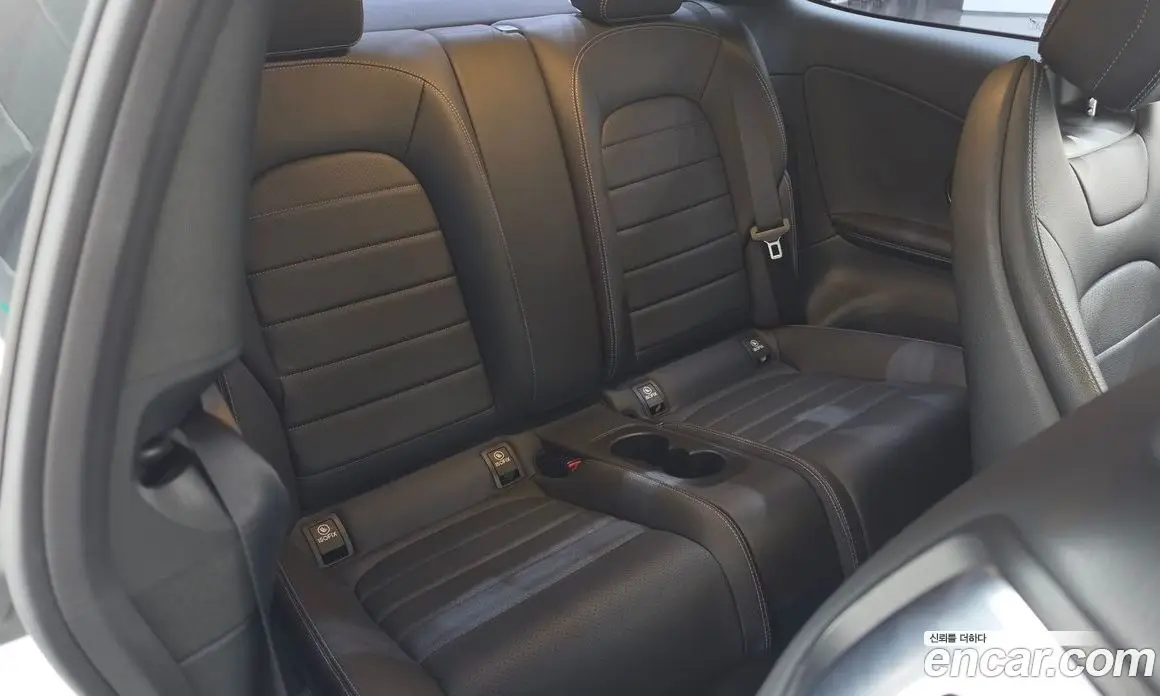 Mercedes-Benz C-Class 2016 2.0 гидро, фото 11 Mercedes-Benz C-Class 2016 2.0 гидро, фото 11