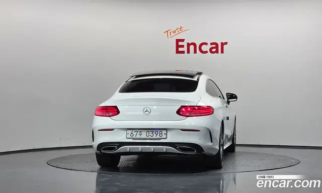 Mercedes-Benz C-Class 2016 2.0 гидро, миниатюра 4 Mercedes-Benz C-Class 2016 2.0 гидро, миниатюра 4