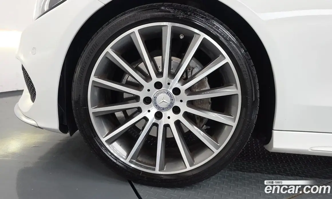 Mercedes-Benz C-Class 2016 2.0 гидро, фото 5 Mercedes-Benz C-Class 2016 2.0 гидро, фото 5
