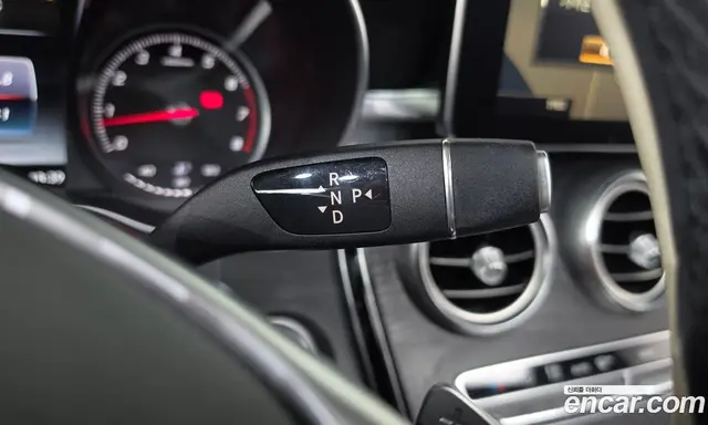 Mercedes-Benz C-Class 2016 2.0 гидро, миниатюра 9 Mercedes-Benz C-Class 2016 2.0 гидро, миниатюра 9