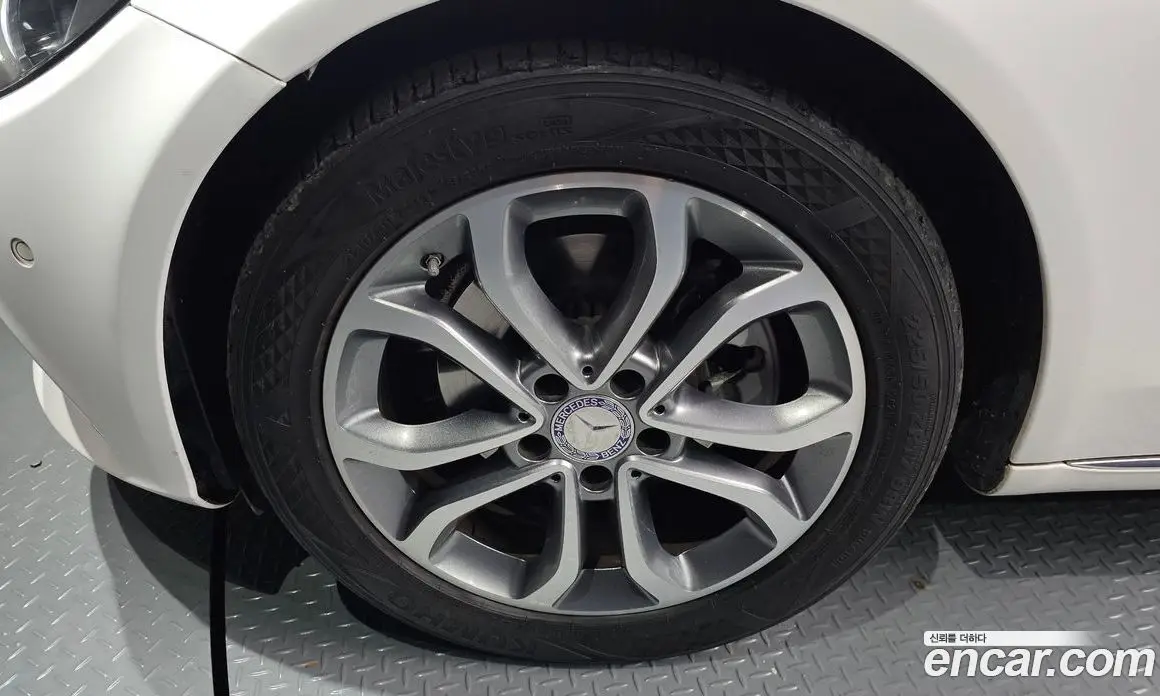 Mercedes-Benz C-Class 2016 2.0 гидро, фото 5 Mercedes-Benz C-Class 2016 2.0 гидро, фото 5