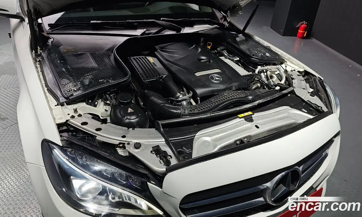 Mercedes-Benz C-Class 2016 2.0 гидро, фото 6 Mercedes-Benz C-Class 2016 2.0 гидро, фото 6