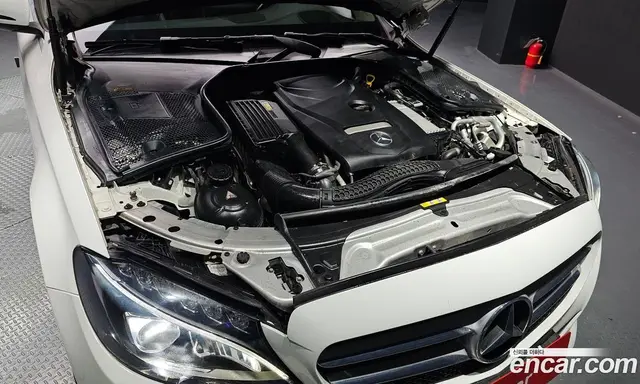 Mercedes-Benz C-Class 2016 2.0 гидро, миниатюра 6 Mercedes-Benz C-Class 2016 2.0 гидро, миниатюра 6