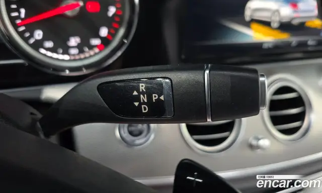 Mercedes-Benz E-Class 2018 2.0 гидро, миниатюра 11 Mercedes-Benz E-Class 2018 2.0 гидро, миниатюра 11