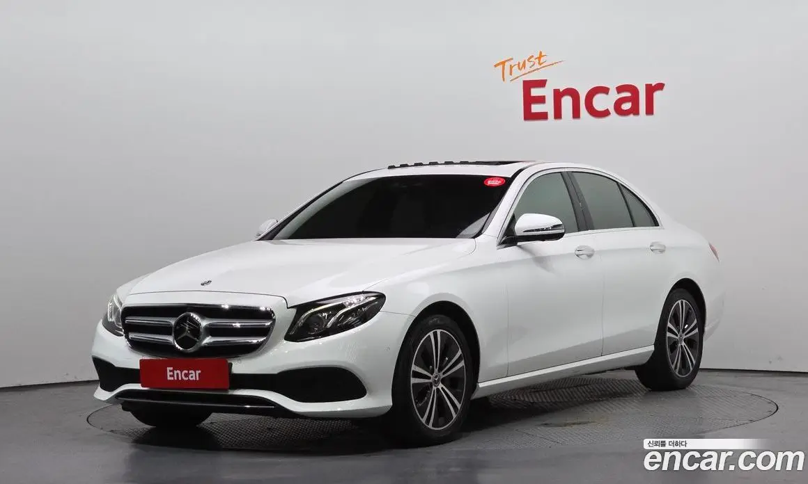 Mercedes-Benz E-Class 2020 2.0 автомат (гидро), фото 1