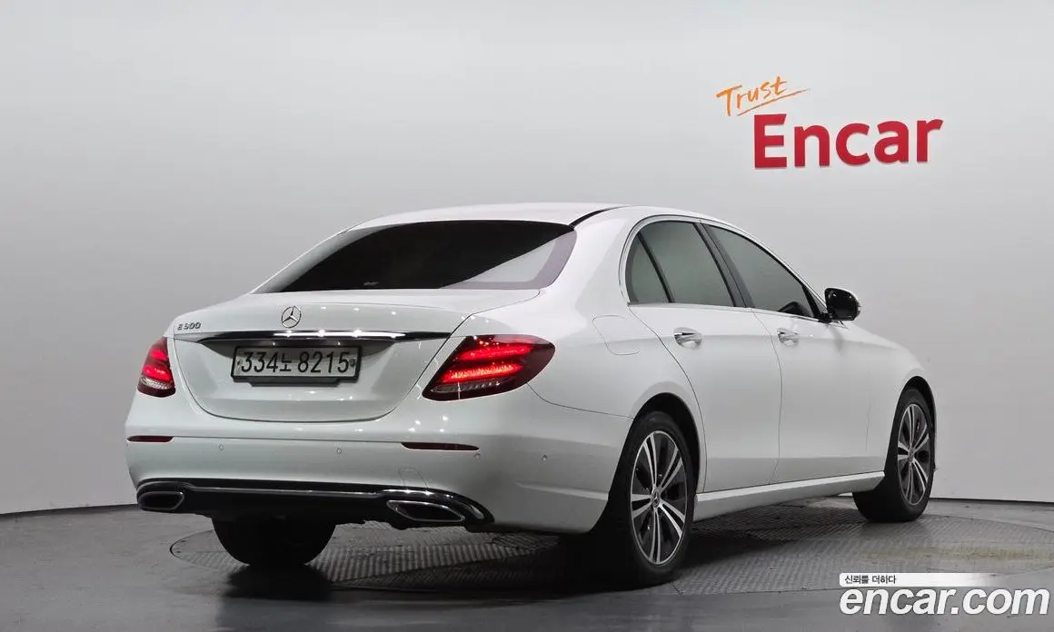 Mercedes-Benz E-Class 2020 2.0 автомат (гидро), фото 2