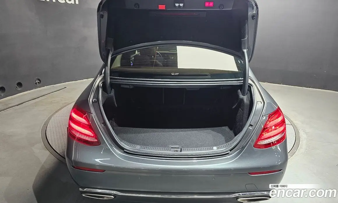Mercedes-Benz E-Class 2020 3.0 гидро, фото 29