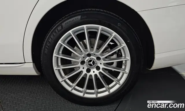 Mercedes-Benz E-Class 2022 2.0 гидро, миниатюра 6 Mercedes-Benz E-Class 2022 2.0 гидро, миниатюра 6