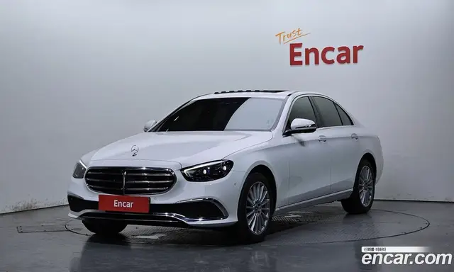 Mercedes-Benz E-Class, 2023, 69 782 км