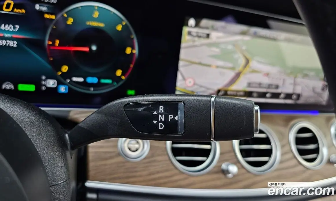 Mercedes-Benz E-Class 2023 1.9 гидро, фото 9