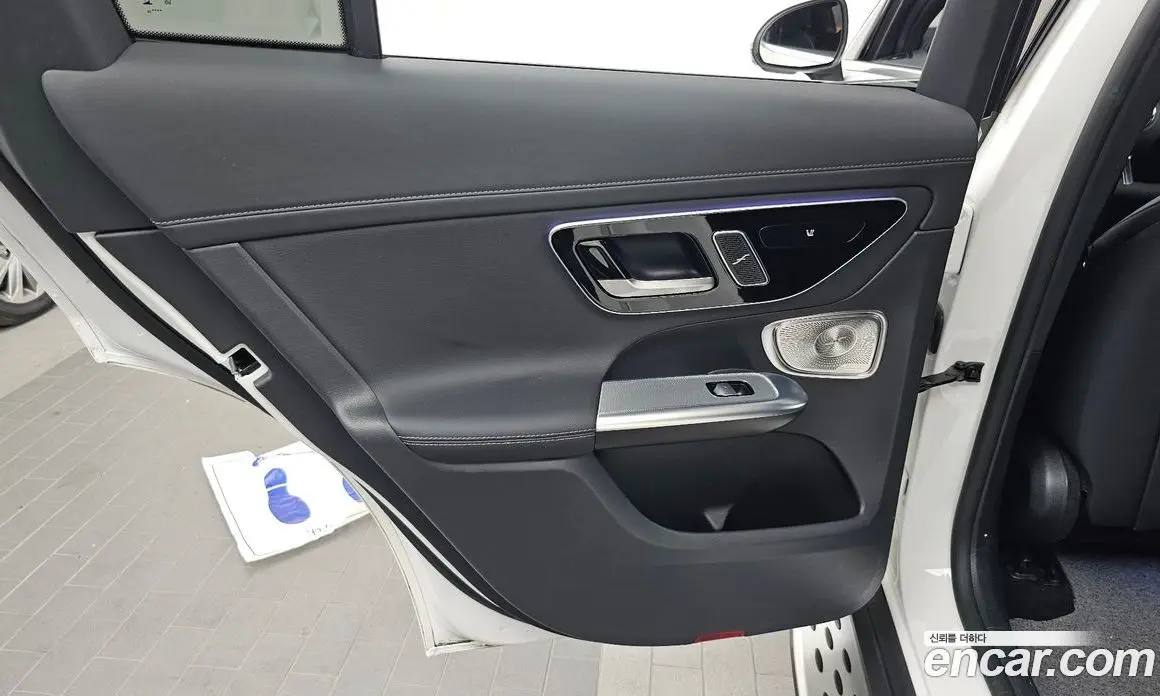 Mercedes-Benz GLC-Class 2024 2.0 гидро, фото 15 Mercedes-Benz GLC-Class 2024 2.0 гидро, фото 15