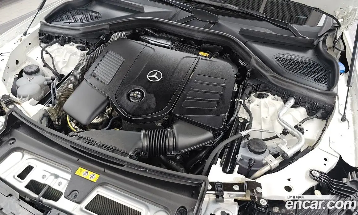 Mercedes-Benz GLC-Class 2024 2.0 гидро, фото 6 Mercedes-Benz GLC-Class 2024 2.0 гидро, фото 6