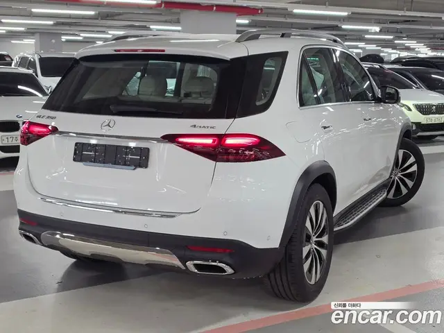 Mercedes-Benz GLE-Class 2026 2.0 гидро, миниатюра 2