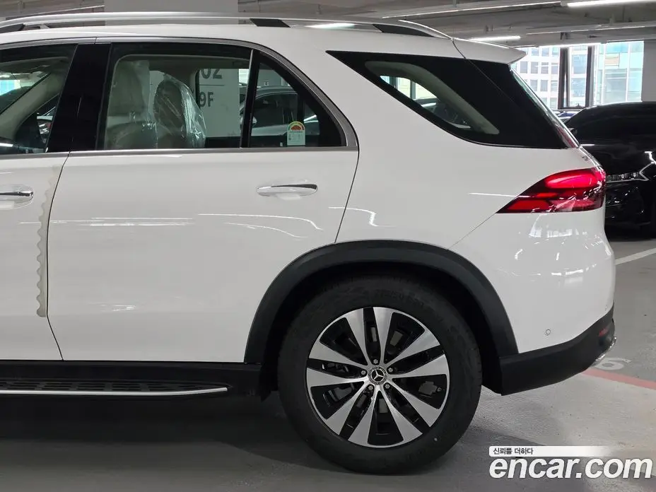 Mercedes-Benz GLE-Class 2026 2.0 гидро, фото 5