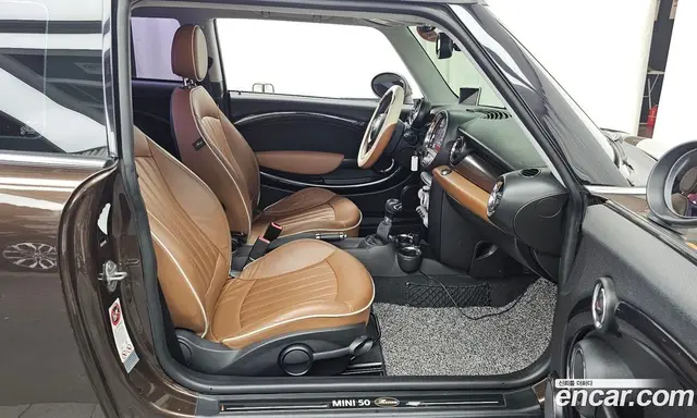 Mini Cooper 2010 1.6 автомат (гидро), миниатюра 11