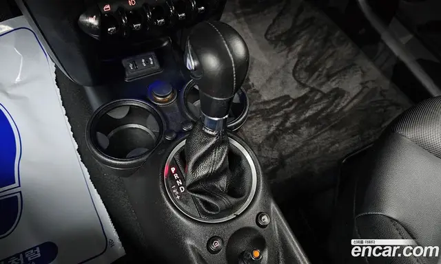 Mini Cooper 2013 2.0 автомат (гидро), миниатюра 9