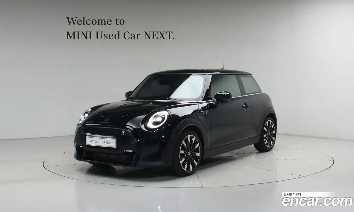 Mini Cooper 2022 2.0 автомат (гидро), фото 1