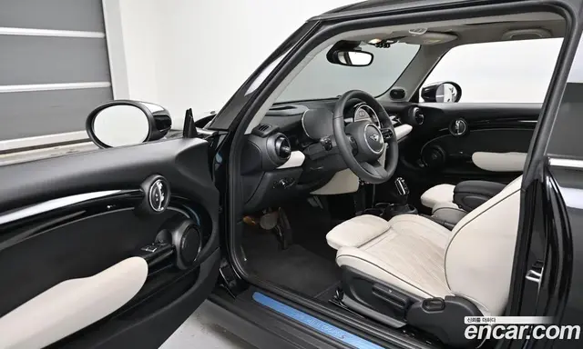 Mini Cooper 2022 2.0 автомат (гидро), миниатюра 11