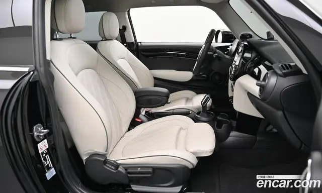 Mini Cooper 2022 2.0 автомат (гидро), миниатюра 10