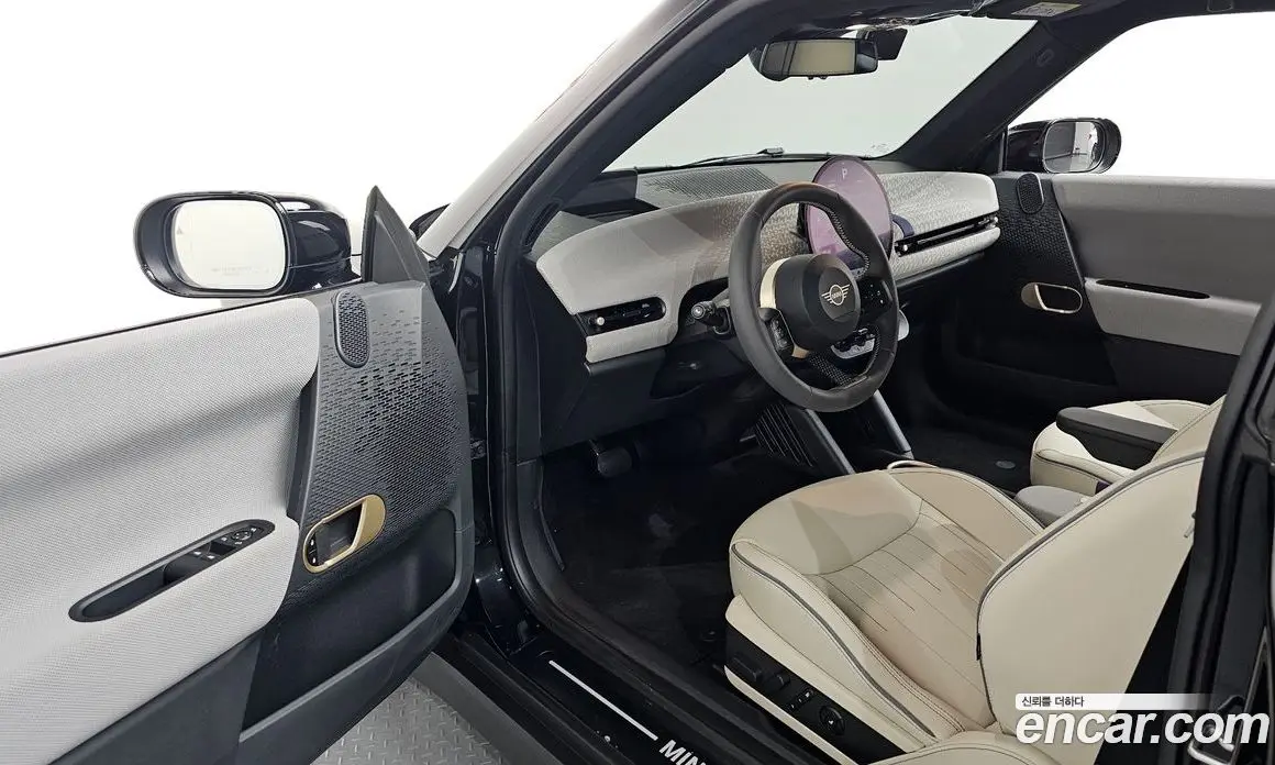Mini Cooper 2024 0.1 автомат (гидро), фото 13
