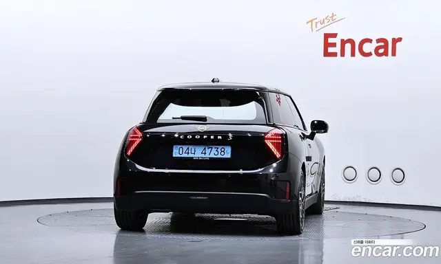 Mini Cooper 2024 0.1 автомат (гидро), миниатюра 4